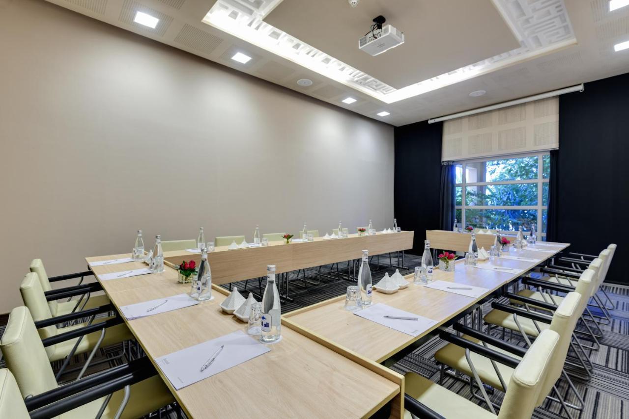 Barcelo Palmeraie Oasis Resort (Adults Only) Marrakesh Exterior photo Meeting room